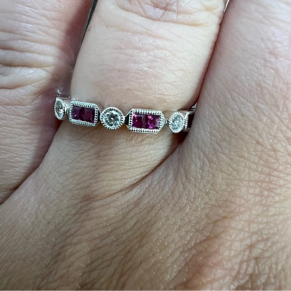 14k White Gold Diamond & Ruby Band Ring - Picture 5 of 9